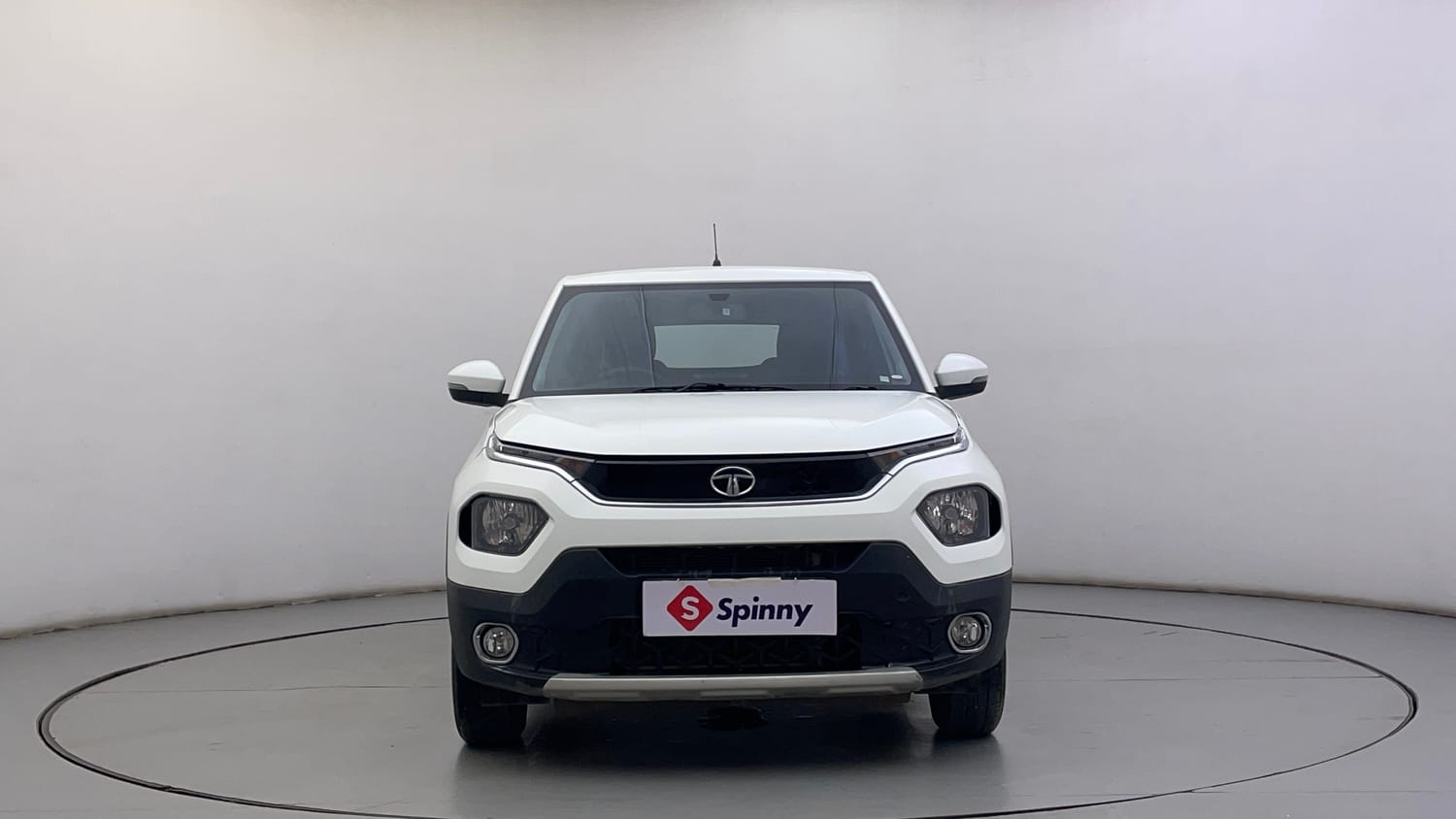 Used 2022 Tata Punch Accomplished MT Petrol Manual exterior FRONT VIEW
