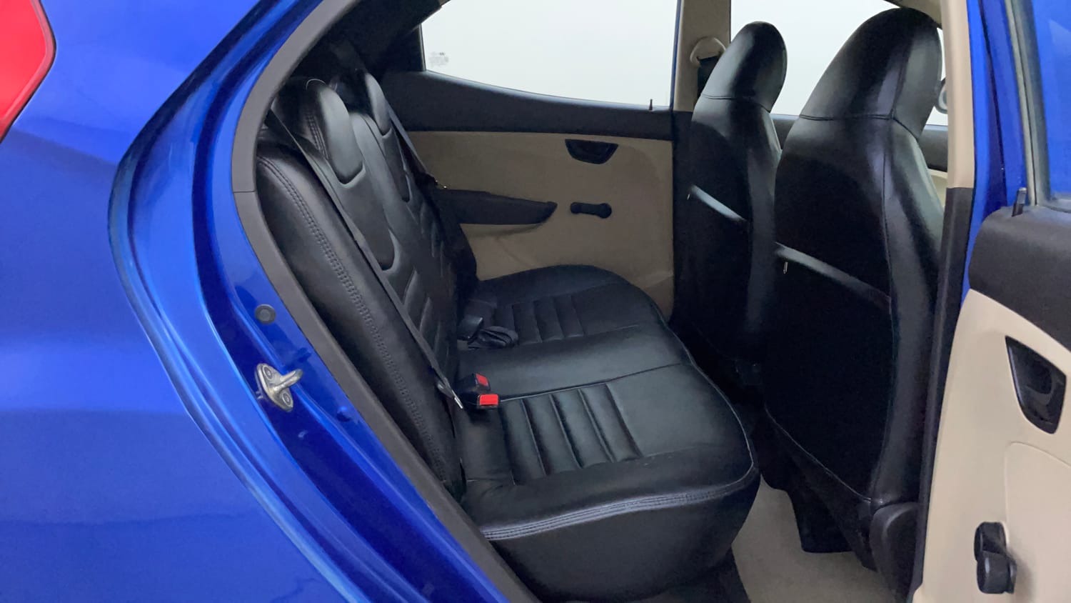 Used 2012 Hyundai Eon Era Petrol Manual interior RIGHT SIDE REAR DOOR CABIN VIEW