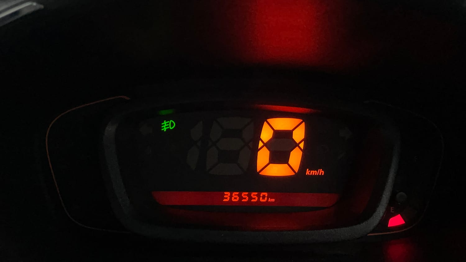 Used 2016 Renault Kwid RXT Petrol Manual interior CLUSTERMETER VIEW
