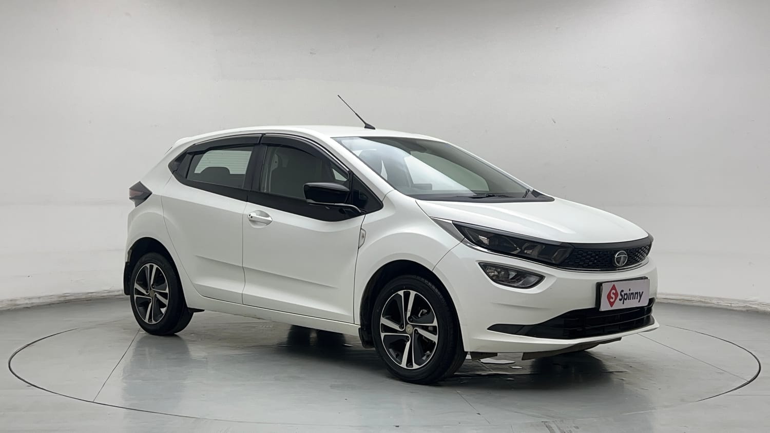 Used 2022 Tata Altroz XZA Petrol Petrol Automatic exterior RIGHT FRONT CORNER VIEW