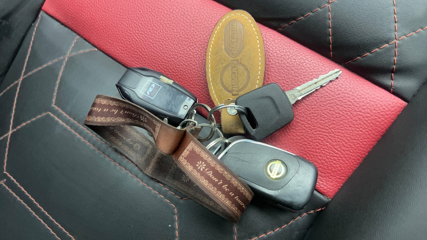 Used 2021 Nissan Magnite XE Petrol Manual extra CAR KEY VIEW