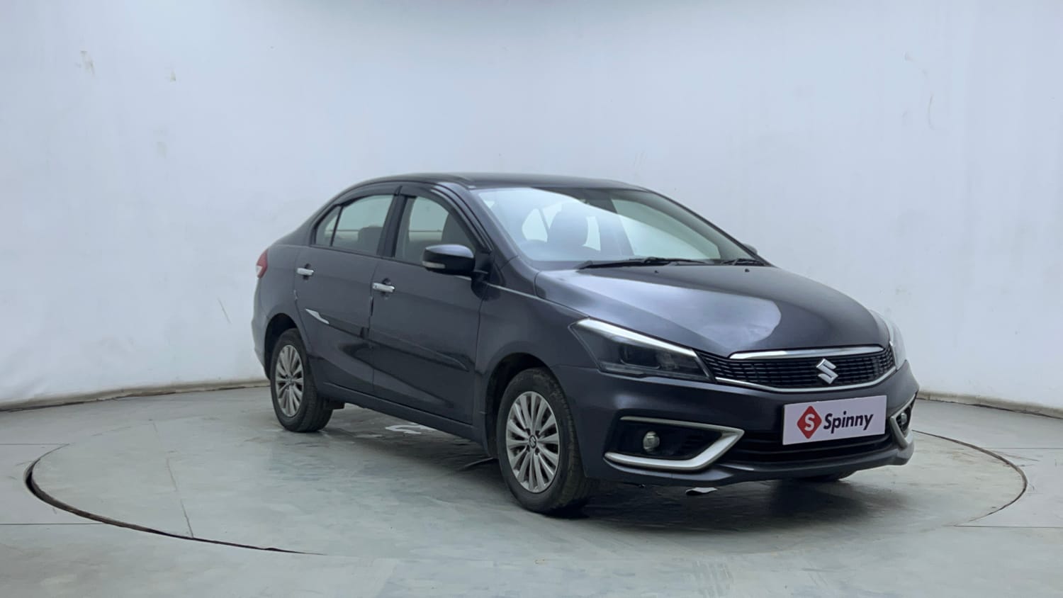 Used 2023 Maruti Suzuki Ciaz Zeta 1.5 Petrol Manual exterior RIGHT FRONT CORNER VIEW