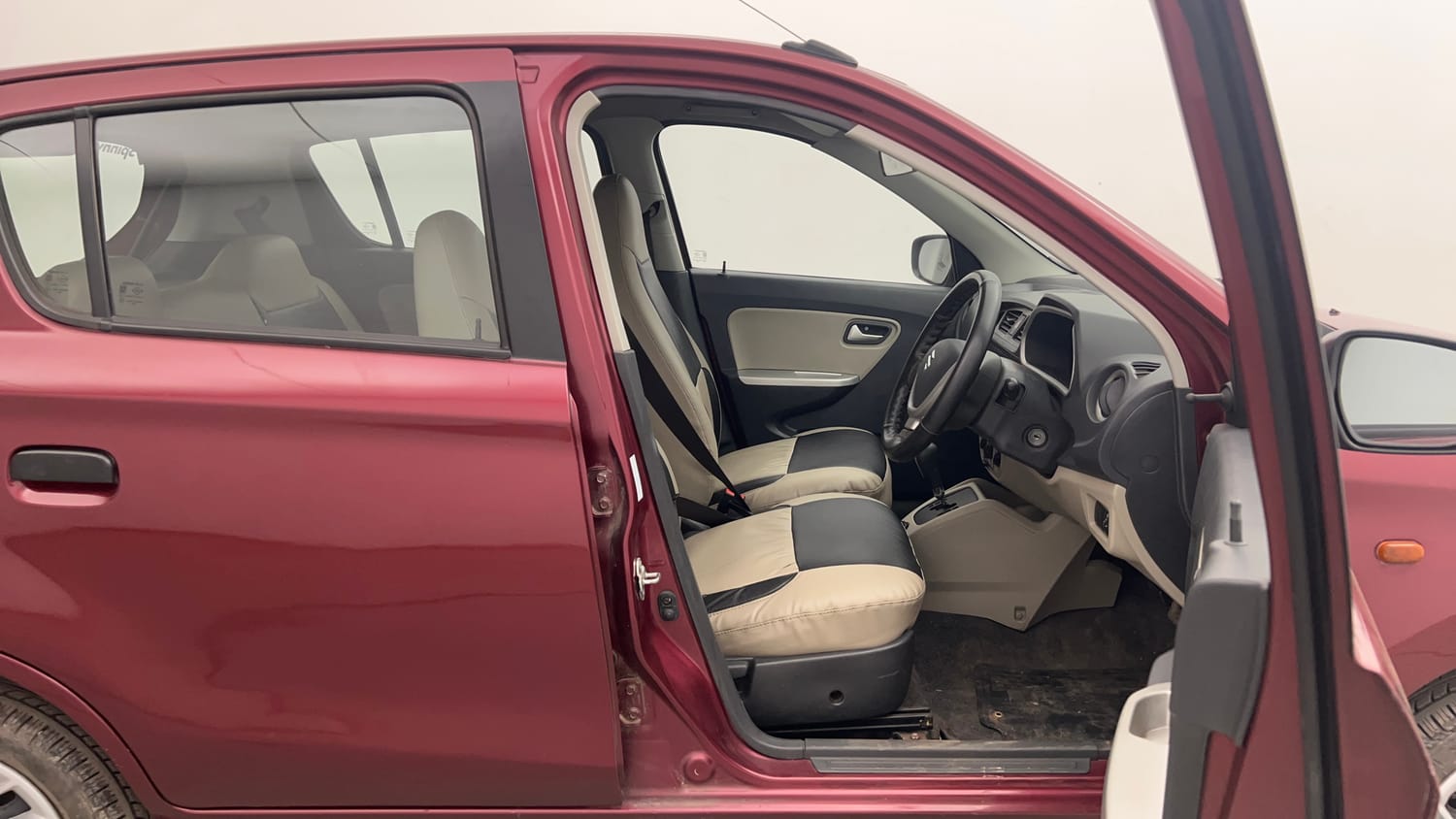 Used 2016 Maruti Suzuki Alto K10 VXi AMT Petrol Automatic interior RIGHT SIDE FRONT DOOR CABIN VIEW