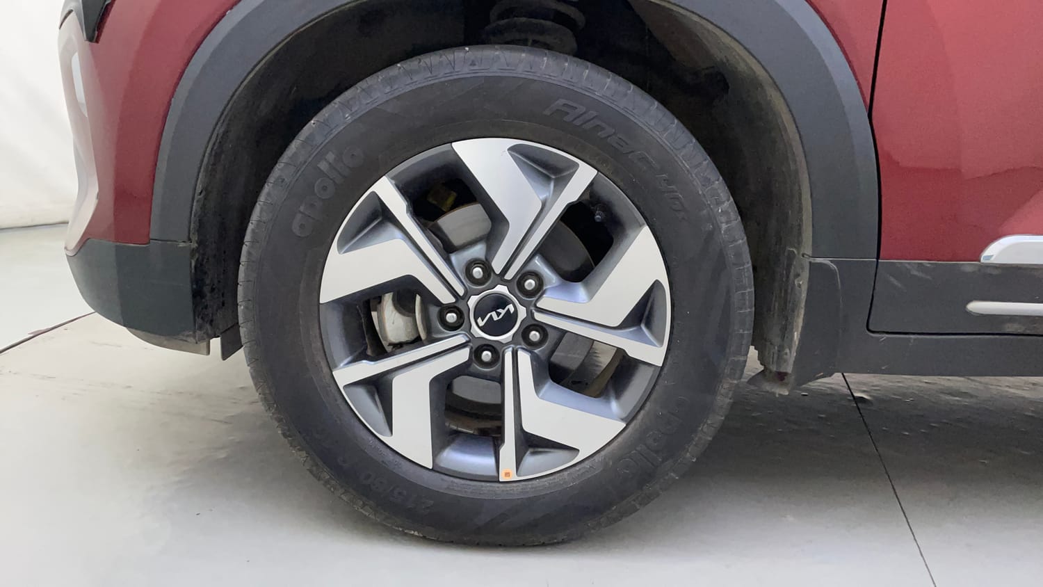 Used 2023 Kia Sonet HTX 1.0 DCT Petrol Automatic tyres LEFT FRONT TYRE RIM VIEW