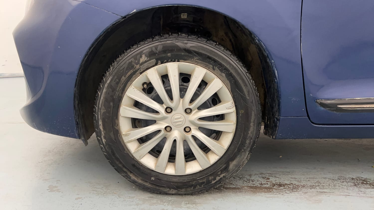 Used 2019 Maruti Suzuki Baleno Delta Automatic Petrol Automatic tyres LEFT FRONT TYRE RIM VIEW