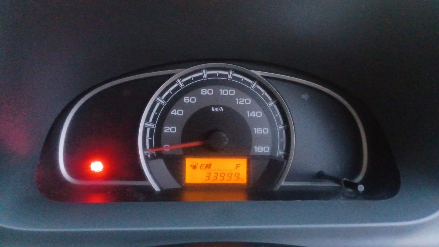 Used 2015 Maruti Suzuki Alto 800 Lxi Petrol Manual interior CLUSTERMETER VIEW