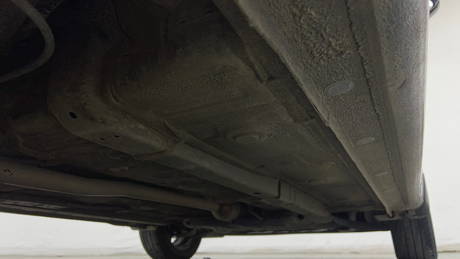 Used 2025 Hyundai Grand i10 Nios Sportz (O) 1.2 Kappa VTVT Petrol Manual extra REAR RIGHT UNDERBODY VIEW