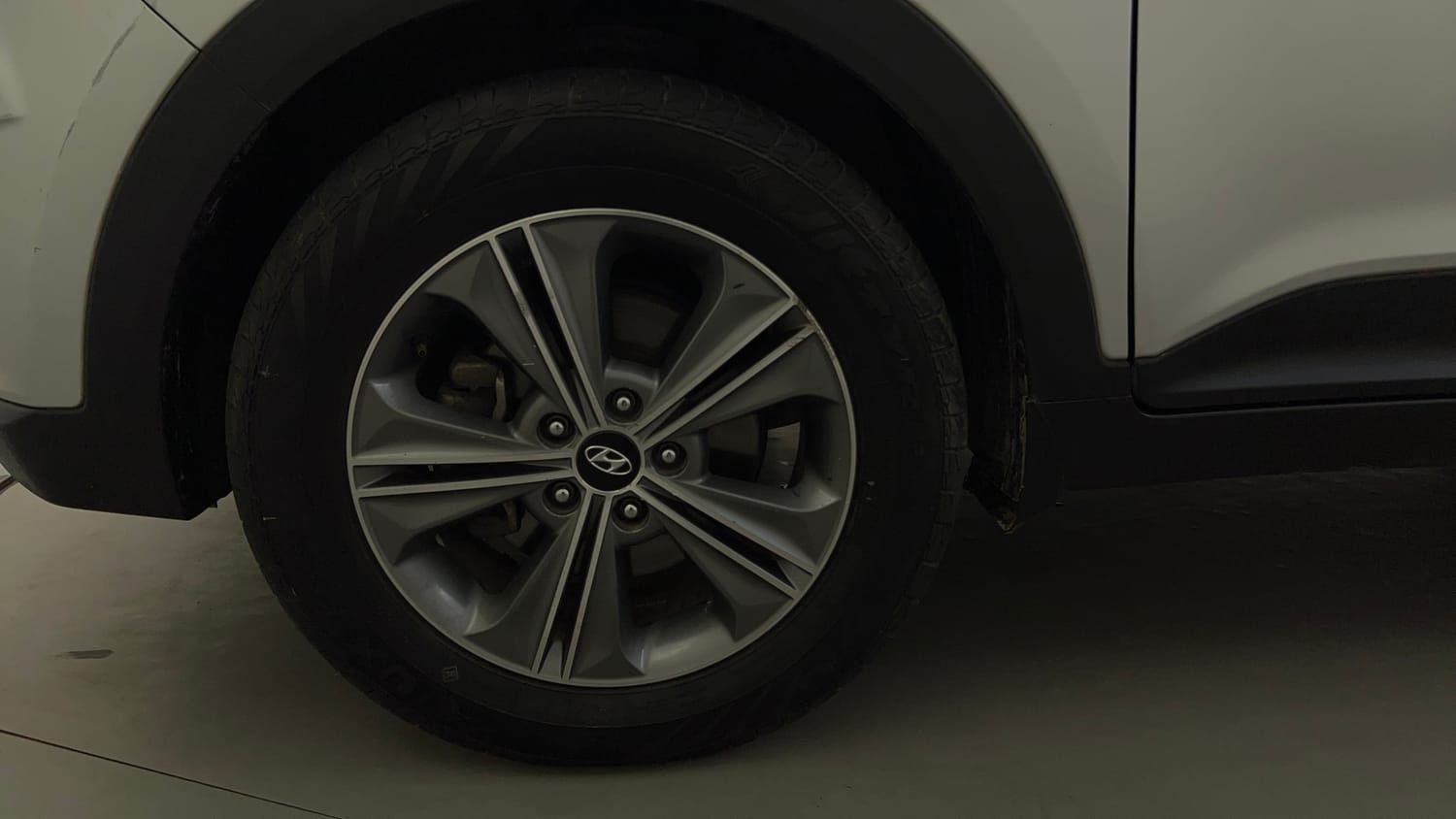 Used 2017 Hyundai Creta 1.6 SX Plus AT Diesel Automatic tyres LEFT FRONT TYRE RIM VIEW