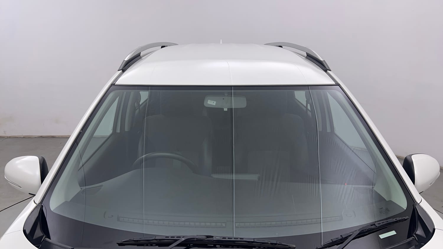 Used 2023 Maruti Suzuki XL6 Zeta AT Petrol Petrol Automatic exterior FRONT WINDSHIELD VIEW