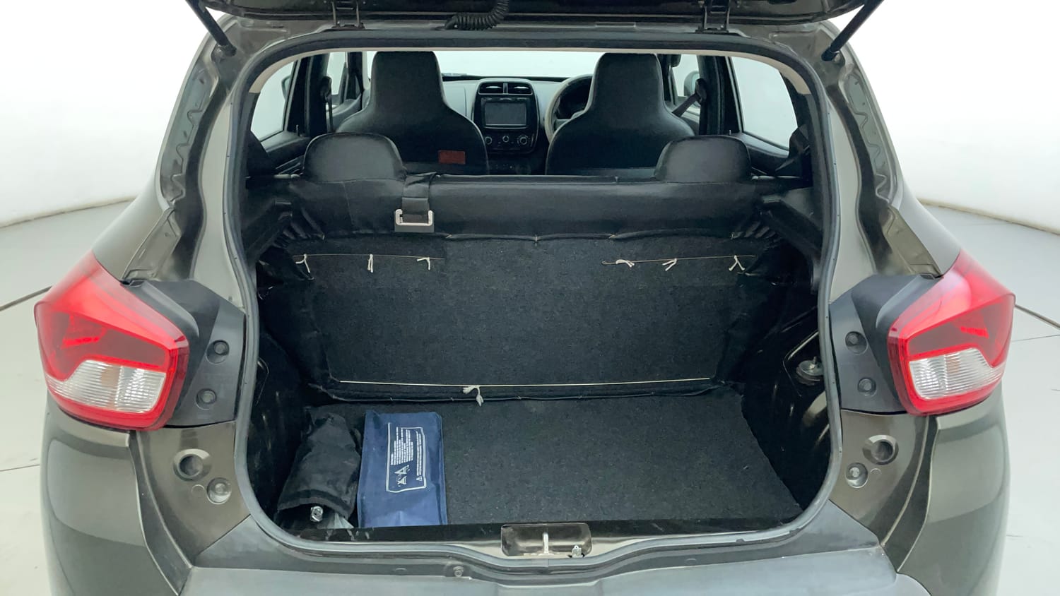 Used 2018 Renault Kwid RXT Petrol Manual interior DICKY INSIDE VIEW