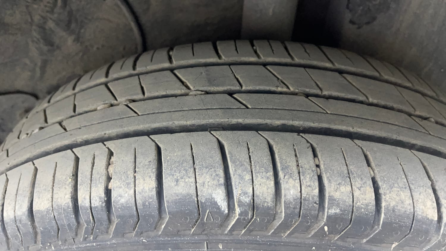 Used 2023 Tata Punch Adventure AMT Petrol Automatic tyres LEFT REAR TYRE TREAD VIEW