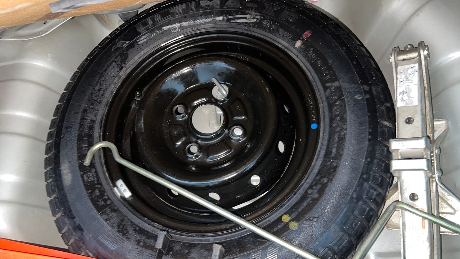Used 2019 Maruti Suzuki Alto 800 LXi Petrol Manual tyres SPARE TYRE VIEW