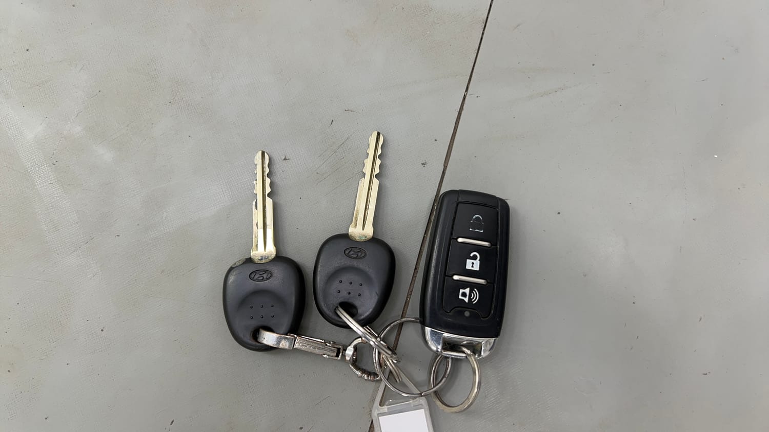 Used 2016 Hyundai Eon Magna Petrol Manual extra CAR KEY VIEW