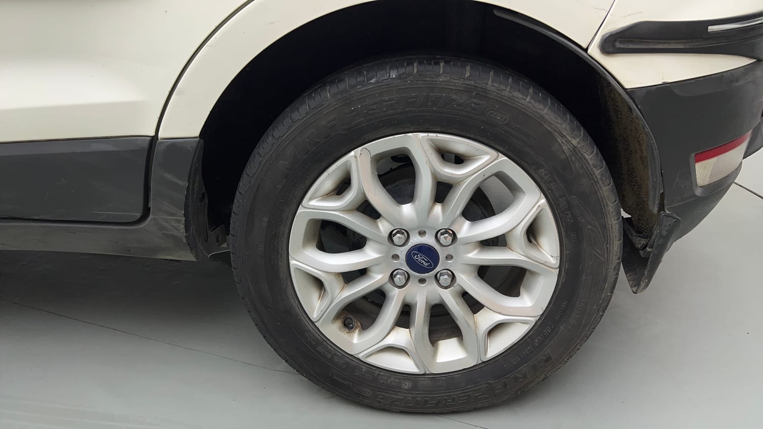 Used 2016 Ford EcoSport Titanium+ 1.0L EcoBoost Petrol Manual tyres LEFT REAR TYRE RIM VIEW