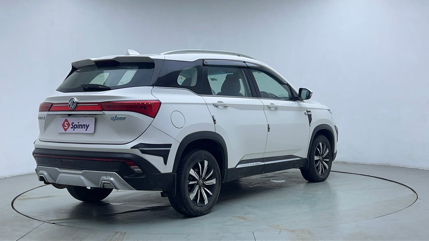 Used 2019 MG Motors Hector Sharp Hybrid 1.5 Petrol Hybrid Manual exterior RIGHT REAR CORNER VIEW