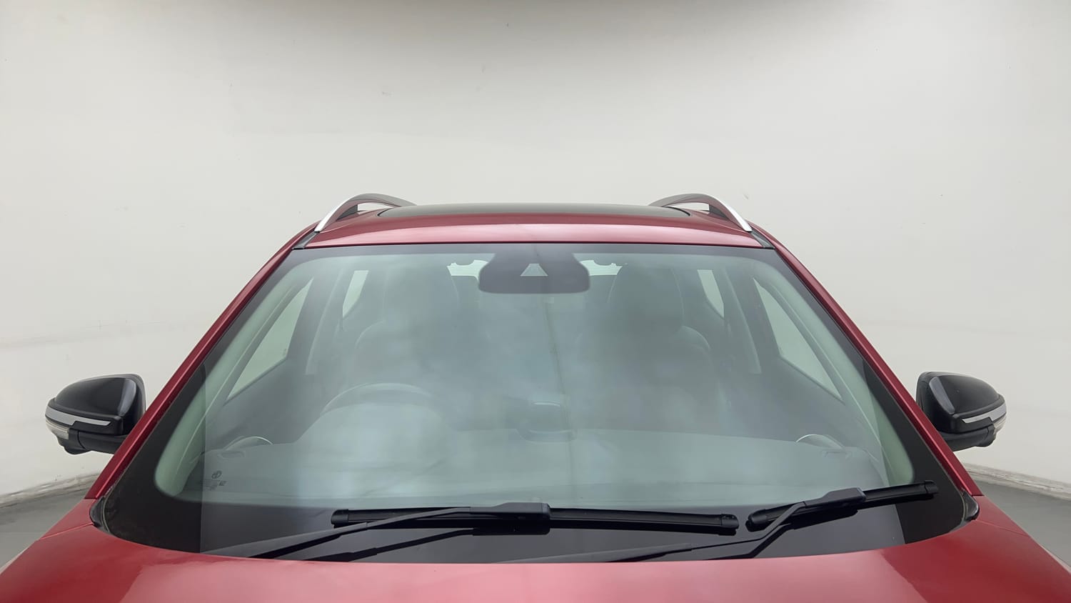 Used 2022 MG Motors Astor Savvy 1.3 Turbo AT S Red Petrol Automatic exterior FRONT WINDSHIELD VIEW