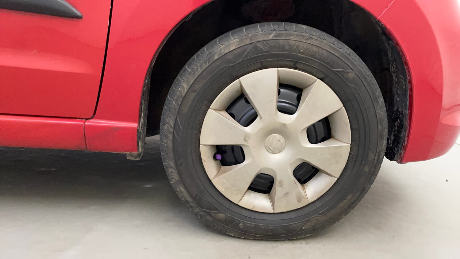 Used 2013 Maruti Suzuki A-Star Vxi Petrol Manual tyres RIGHT FRONT TYRE RIM VIEW