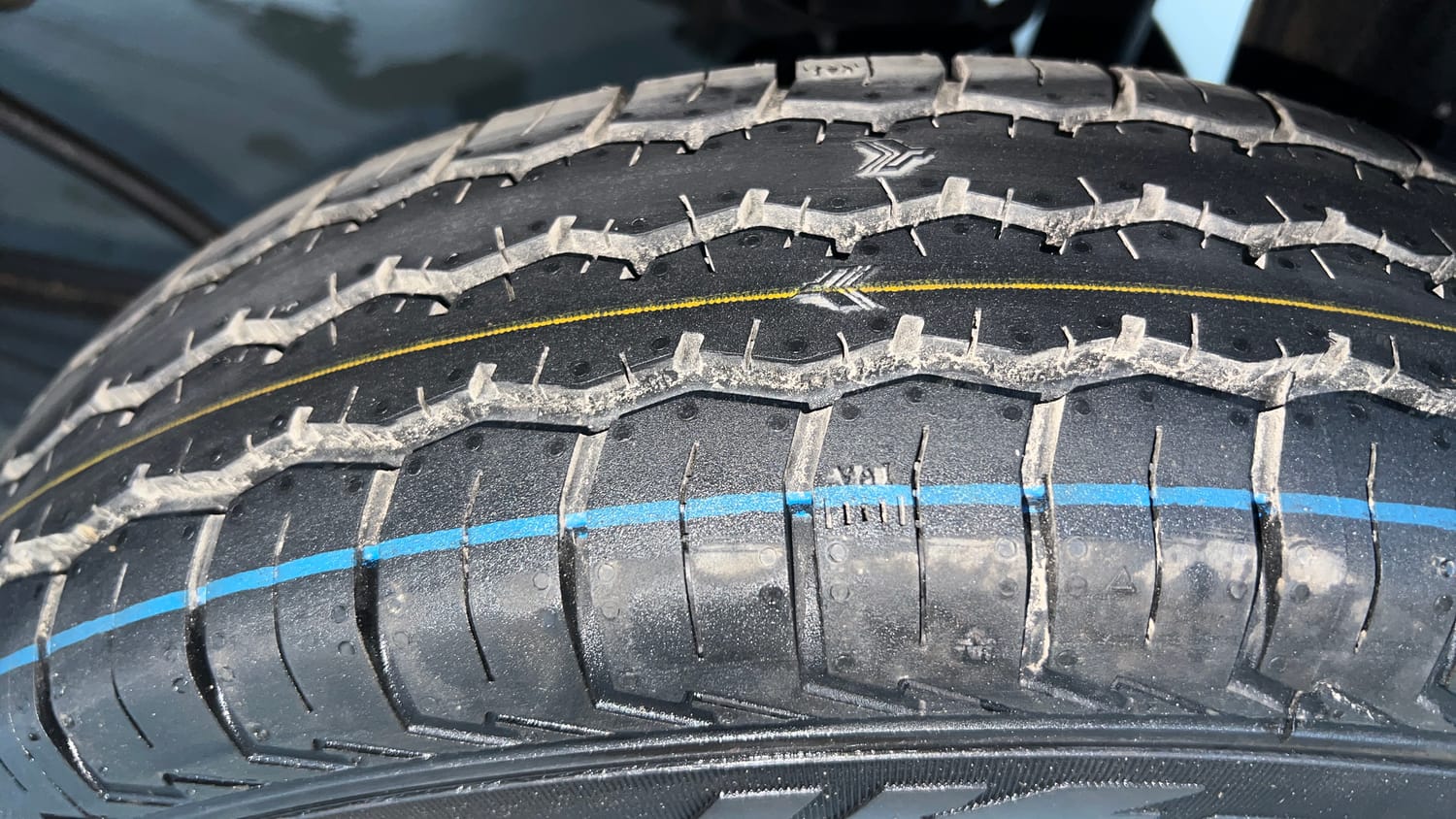 Used 2022 Maruti Suzuki Eeco 5 STR AC (O) Petrol Manual tyres LEFT REAR TYRE TREAD VIEW