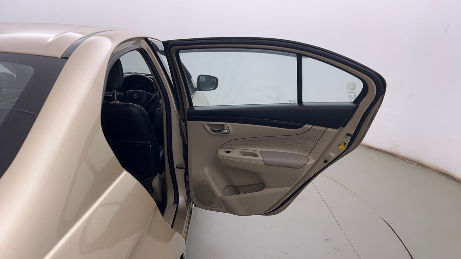 Used 2016 Maruti Suzuki Ciaz ZXi  AT Petrol Automatic interior RIGHT REAR DOOR OPEN VIEW