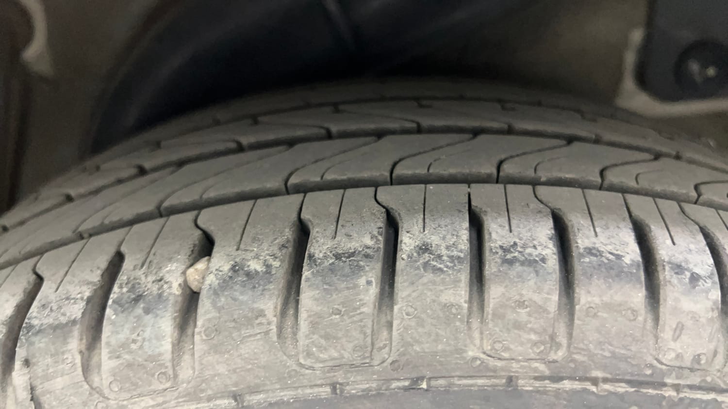 Used 2012 Hyundai Verna Fluidic 1.6 VTVT SX Petrol Manual tyres LEFT REAR TYRE TREAD VIEW