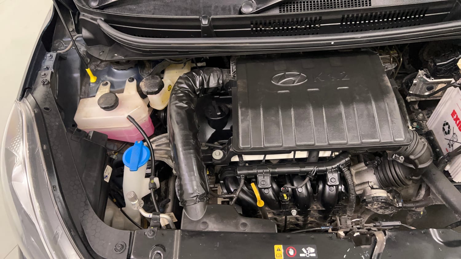 Used 2023 Hyundai Grand i10 Nios Magna 1.2 Kappa VTVT Petrol Manual engine ENGINE RIGHT SIDE VIEW