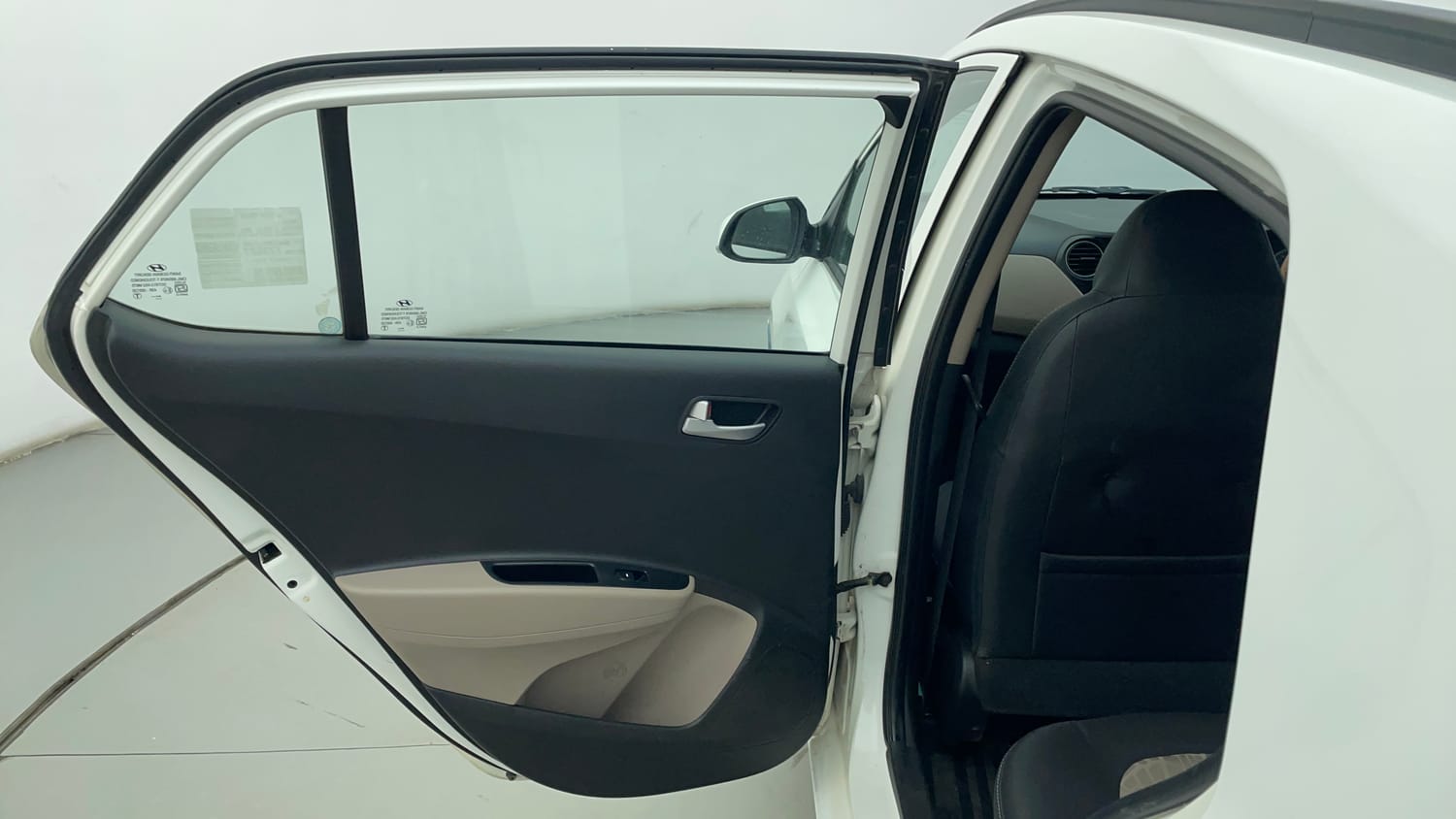 Used 2018 Hyundai Grand i10 Sportz (O) 1.2 Kappa VTVT Petrol Manual interior LEFT REAR DOOR OPEN VIEW