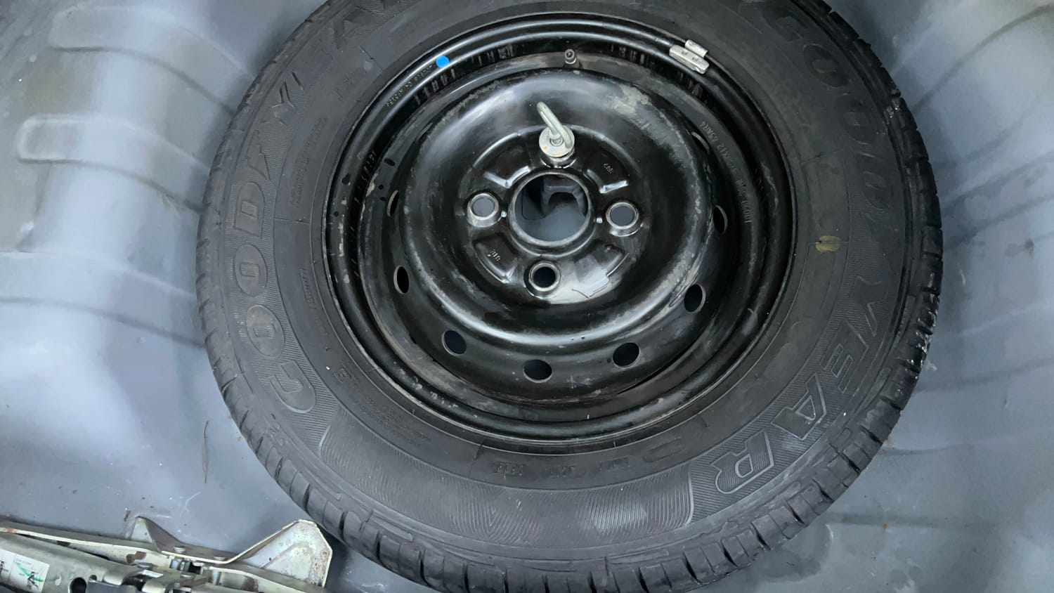 Used 2018 Maruti Suzuki Alto 800 LXi Petrol Manual tyres SPARE TYRE VIEW