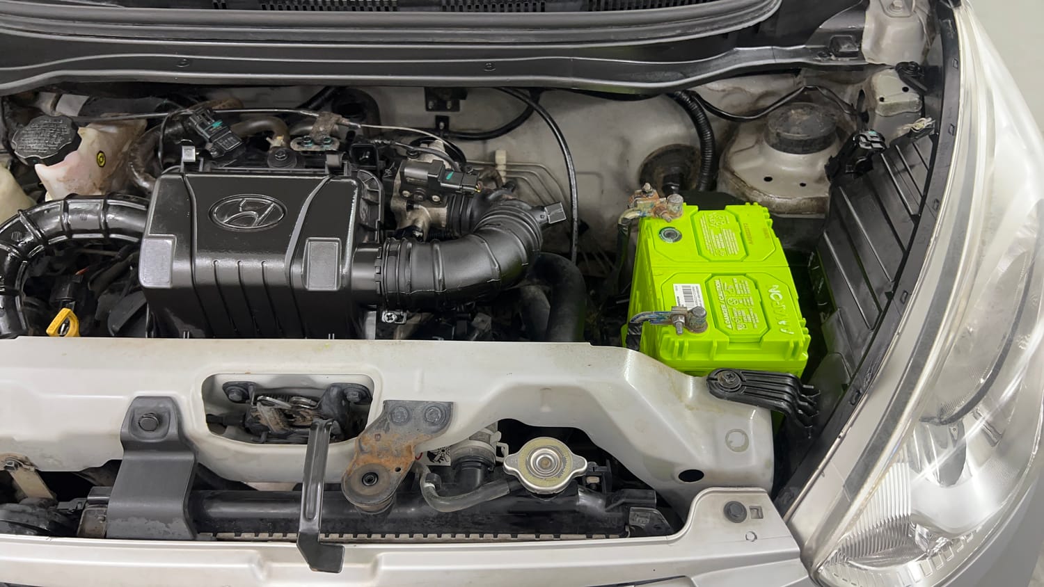 Used 2016 Hyundai Eon Magna Petrol Manual engine ENGINE LEFT SIDE VIEW