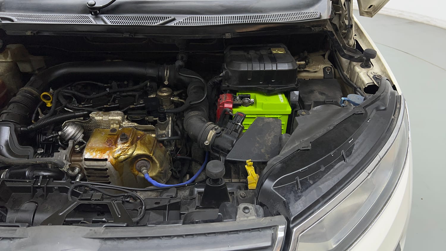 Used 2016 Ford EcoSport Titanium+ 1.0L EcoBoost Petrol Manual engine ENGINE LEFT SIDE VIEW