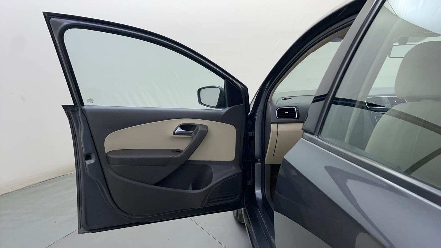 Used 2014 Volkswagen Vento Highline Petrol Petrol Manual interior LEFT FRONT DOOR OPEN VIEW