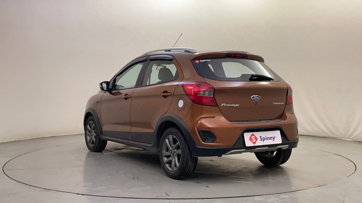 Used 2019 Ford Freestyle Titanium 1.2 Ti-VCT Petrol Manual exterior LEFT REAR CORNER VIEW