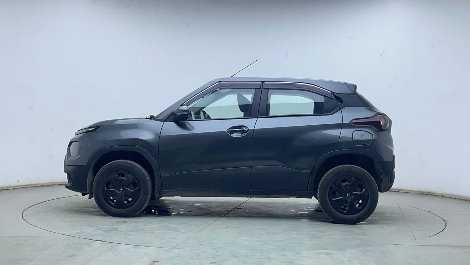 Used 2023 Tata Punch Adventure AMT Petrol Automatic exterior LEFT SIDE VIEW