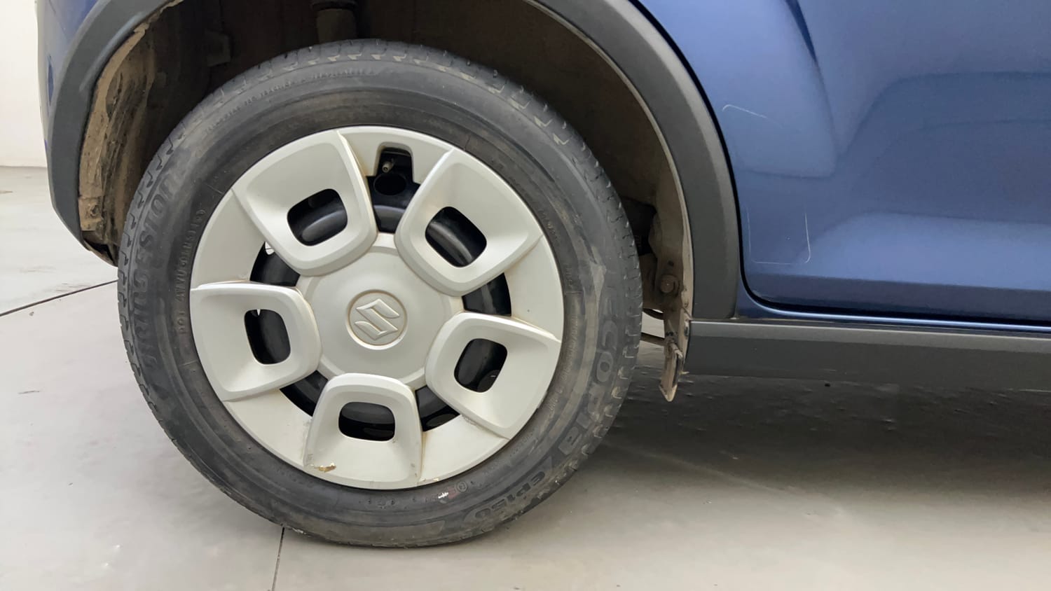 Used 2020 Maruti Suzuki Ignis Delta 1.2 AMT Petrol Automatic tyres RIGHT REAR TYRE RIM VIEW