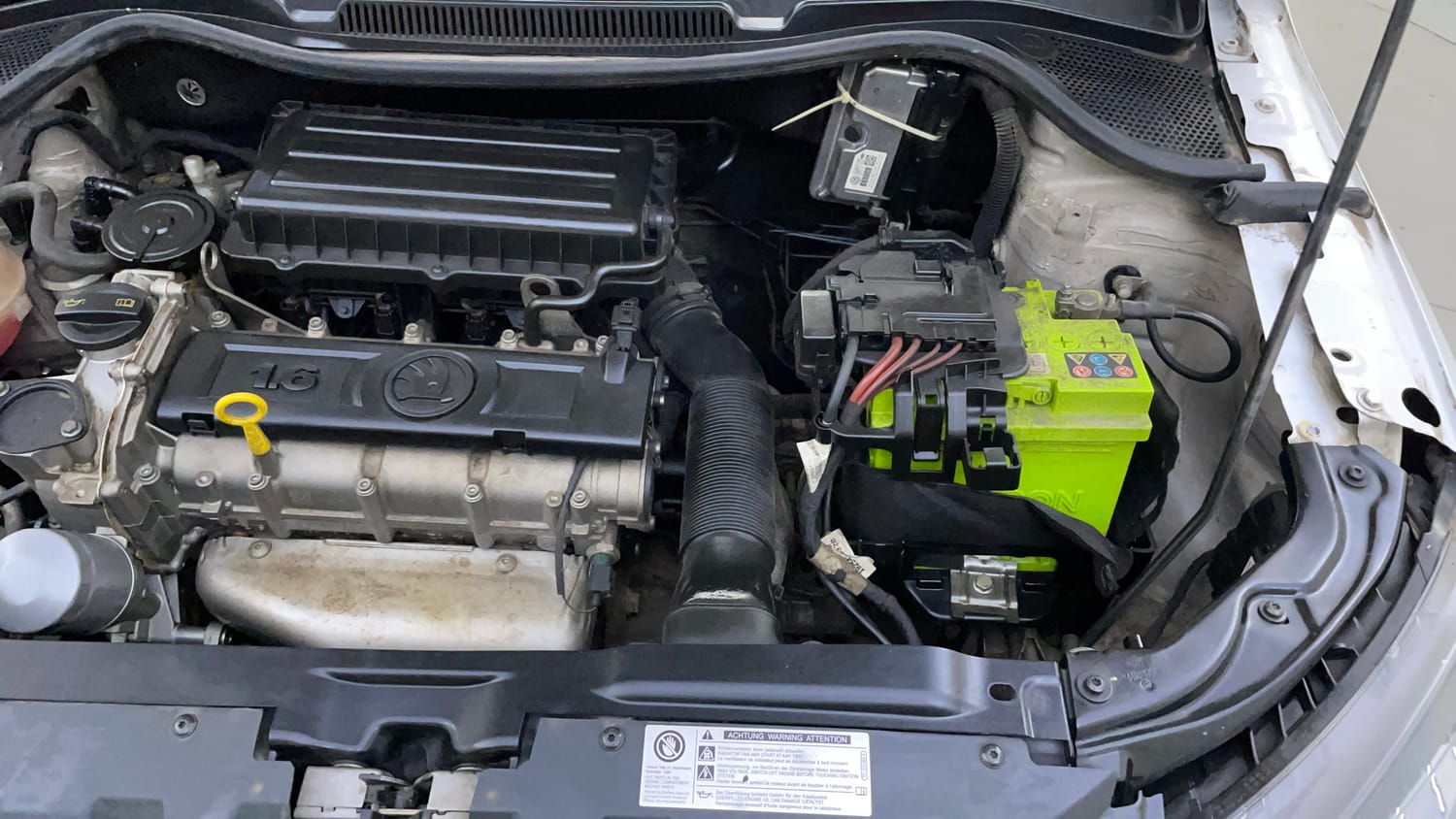 Used 2019 Skoda Rapid Ambition 1.6 MPI AT Petrol Automatic engine ENGINE LEFT SIDE VIEW