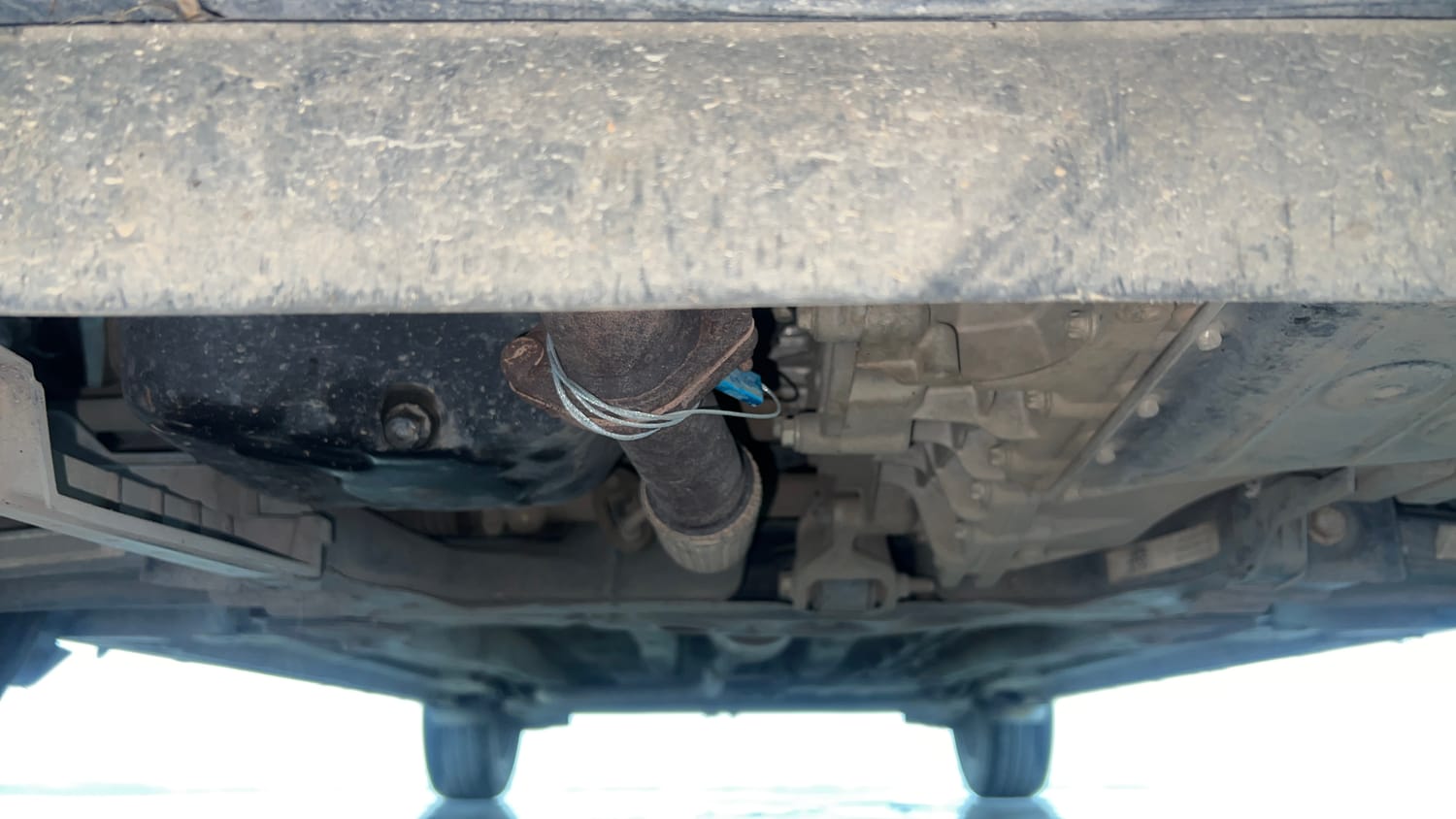 Used 2022 Tata Altroz XZA Petrol Petrol Automatic extra FRONT LEFT UNDERBODY VIEW