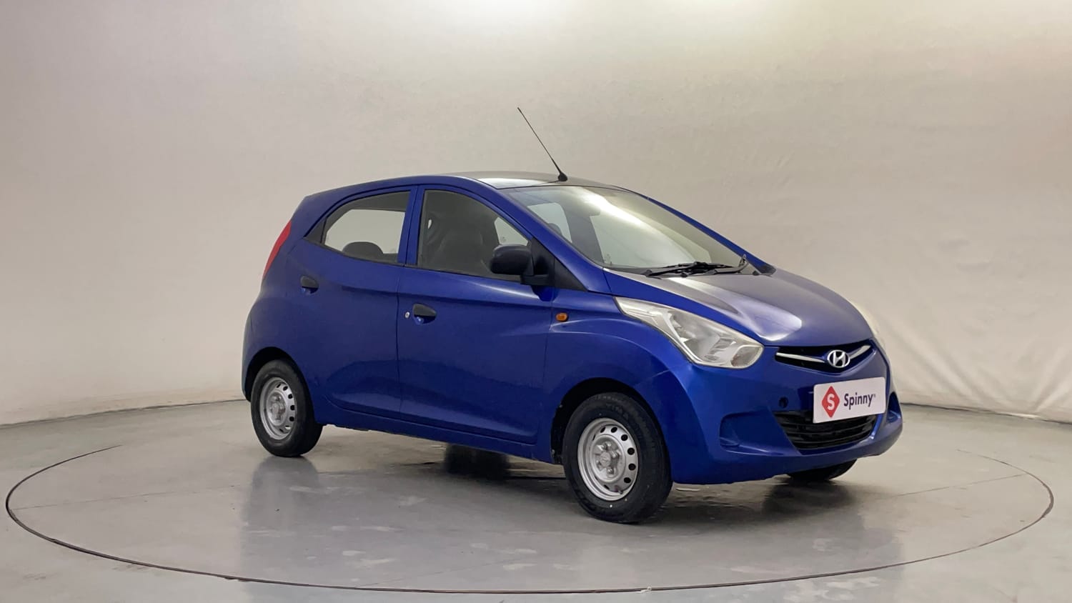 Used 2012 Hyundai Eon Era Petrol Manual exterior RIGHT FRONT CORNER VIEW