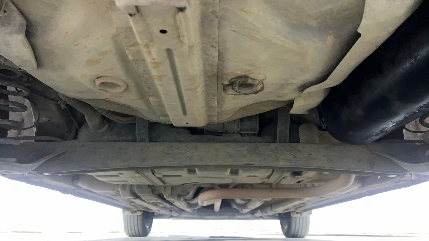 Used 2018 Hyundai Elite i20 Asta 1.2 (O) Petrol Manual extra REAR UNDERBODY VIEW (TAKEN FROM REAR)