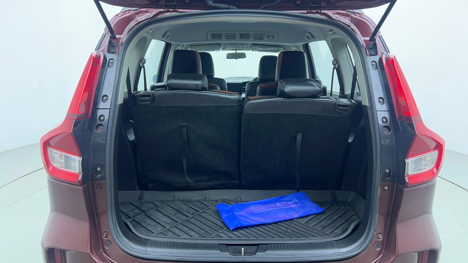 Used 2022 Maruti Suzuki XL6 Zeta AT Petrol Petrol Automatic interior DICKY INSIDE VIEW