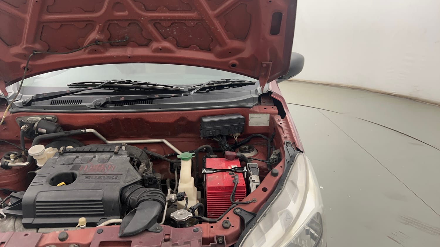 Used 2016 Maruti Suzuki Alto K10 VXi AMT Petrol Automatic engine ENGINE LEFT SIDE HINGE & APRON VIEW