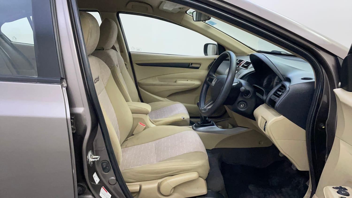 Used 2012 Honda City 1.5 S MT Petrol Manual interior RIGHT SIDE FRONT DOOR CABIN VIEW