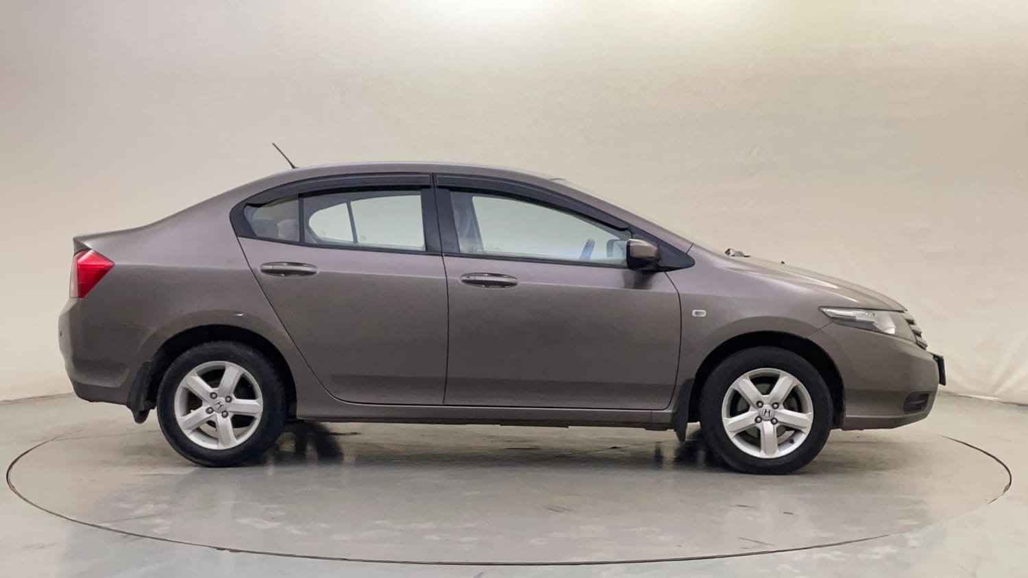 Used 2012 Honda City 1.5 S MT Petrol Manual exterior RIGHT SIDE VIEW