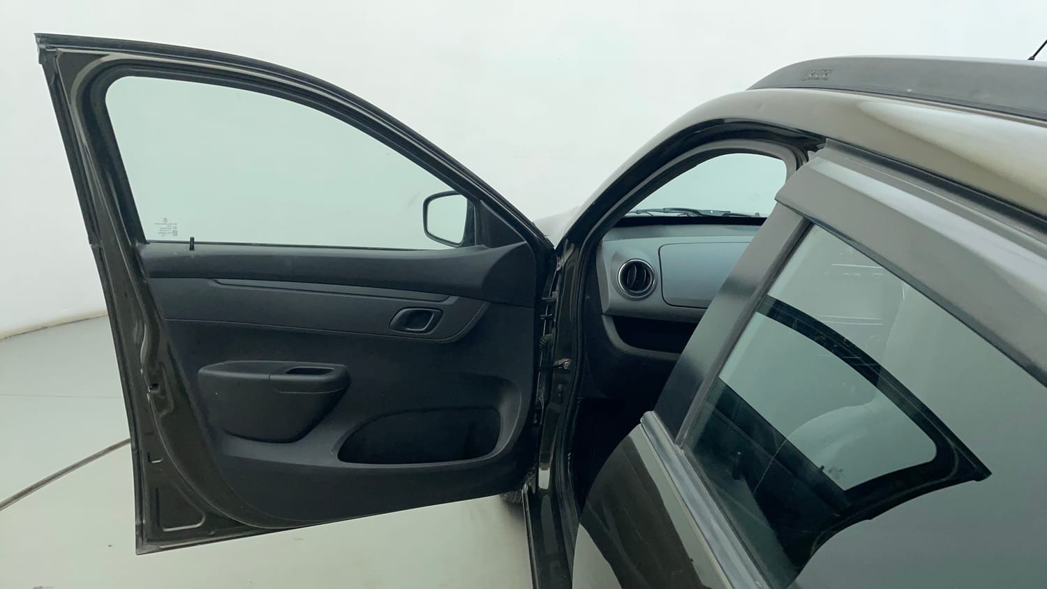 Used 2018 Renault Kwid RXT Petrol Manual interior LEFT FRONT DOOR OPEN VIEW