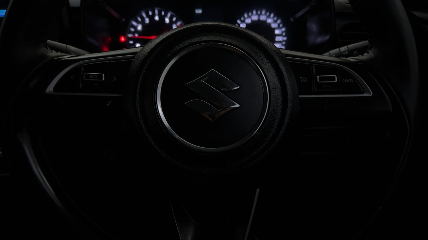 Used 2025 Maruti Suzuki Swift ZXi Plus Dual Tone AMT Petrol Automatic top_features Airbags