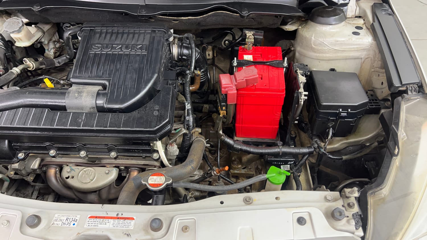 Used 2015 Maruti Suzuki Ciaz ZXi  AT Petrol Automatic engine ENGINE LEFT SIDE VIEW