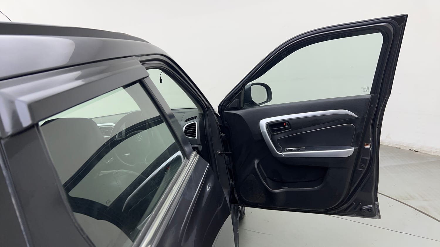 Used 2022 maruti-suzuki Vitara Brezza VXi Petrol Manual interior RIGHT FRONT DOOR OPEN VIEW