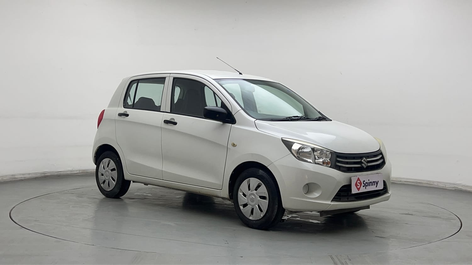 Used 2015 Maruti Suzuki Celerio VXi AMT Petrol Automatic exterior RIGHT FRONT CORNER VIEW