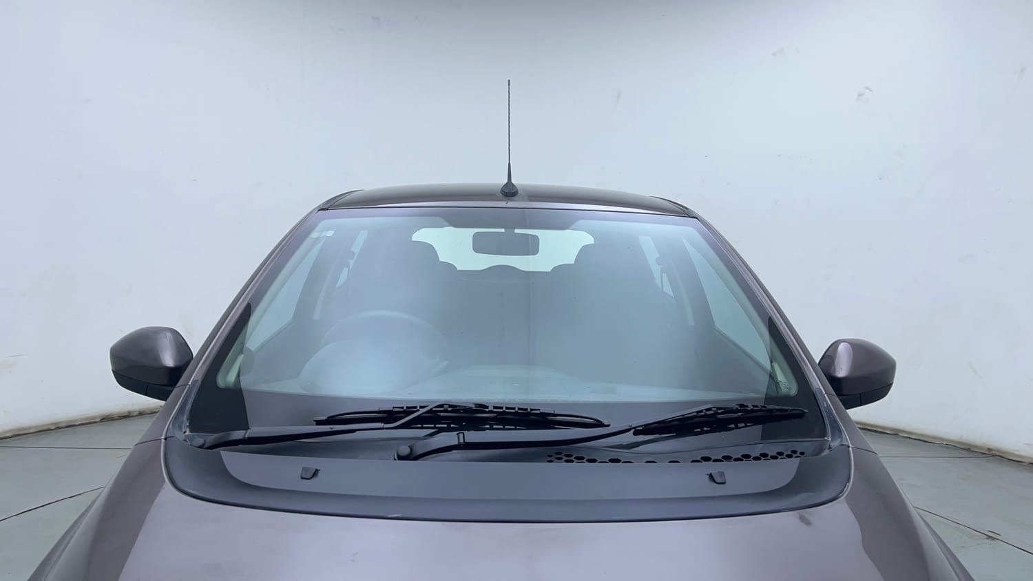 Used 2018 Tata Tiago Revotron XT Petrol Manual exterior FRONT WINDSHIELD VIEW