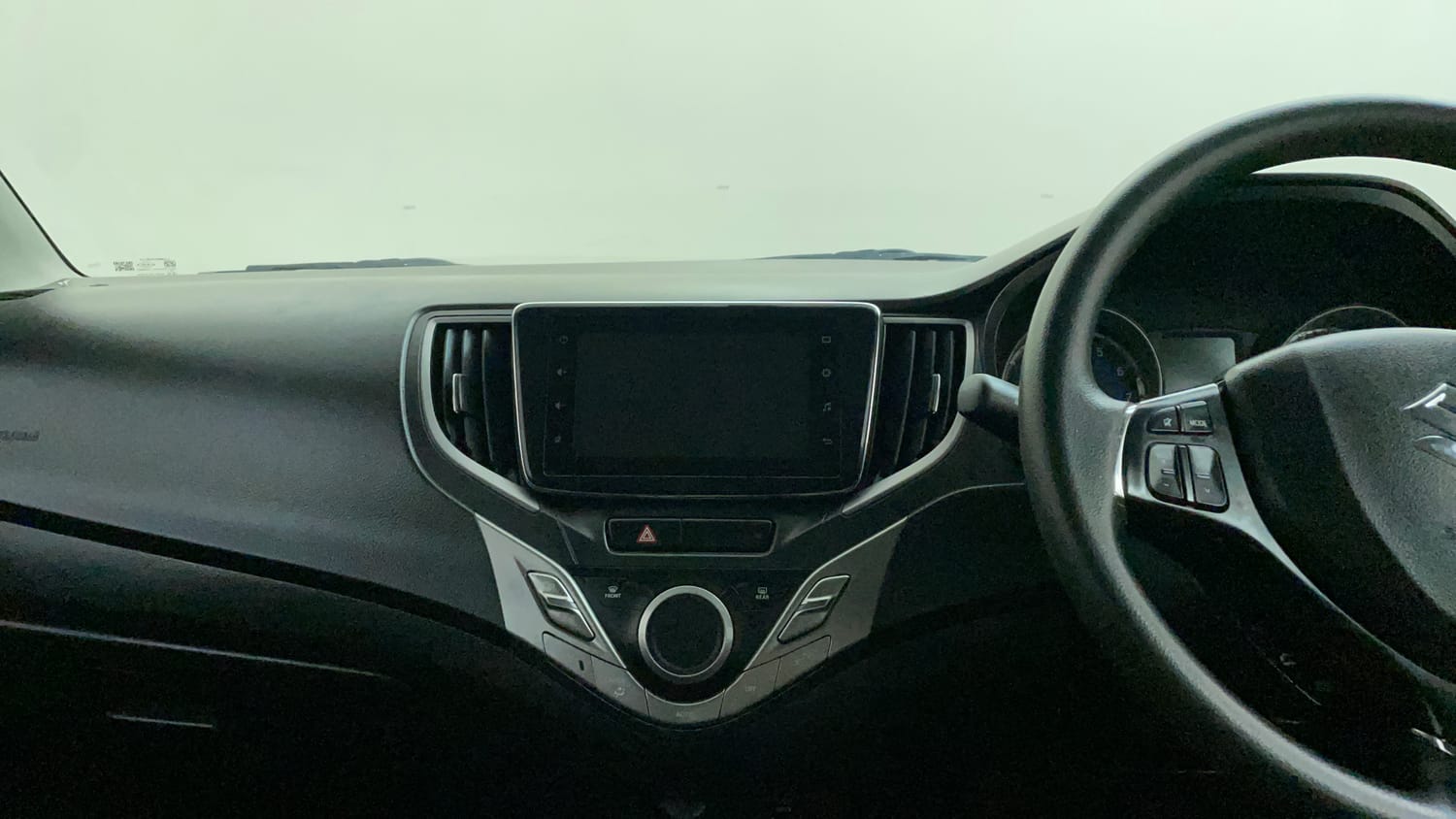 Used 2019 Maruti Suzuki Baleno Zeta Petrol Manual interior MUSIC SYSTEM & AC CONTROL VIEW