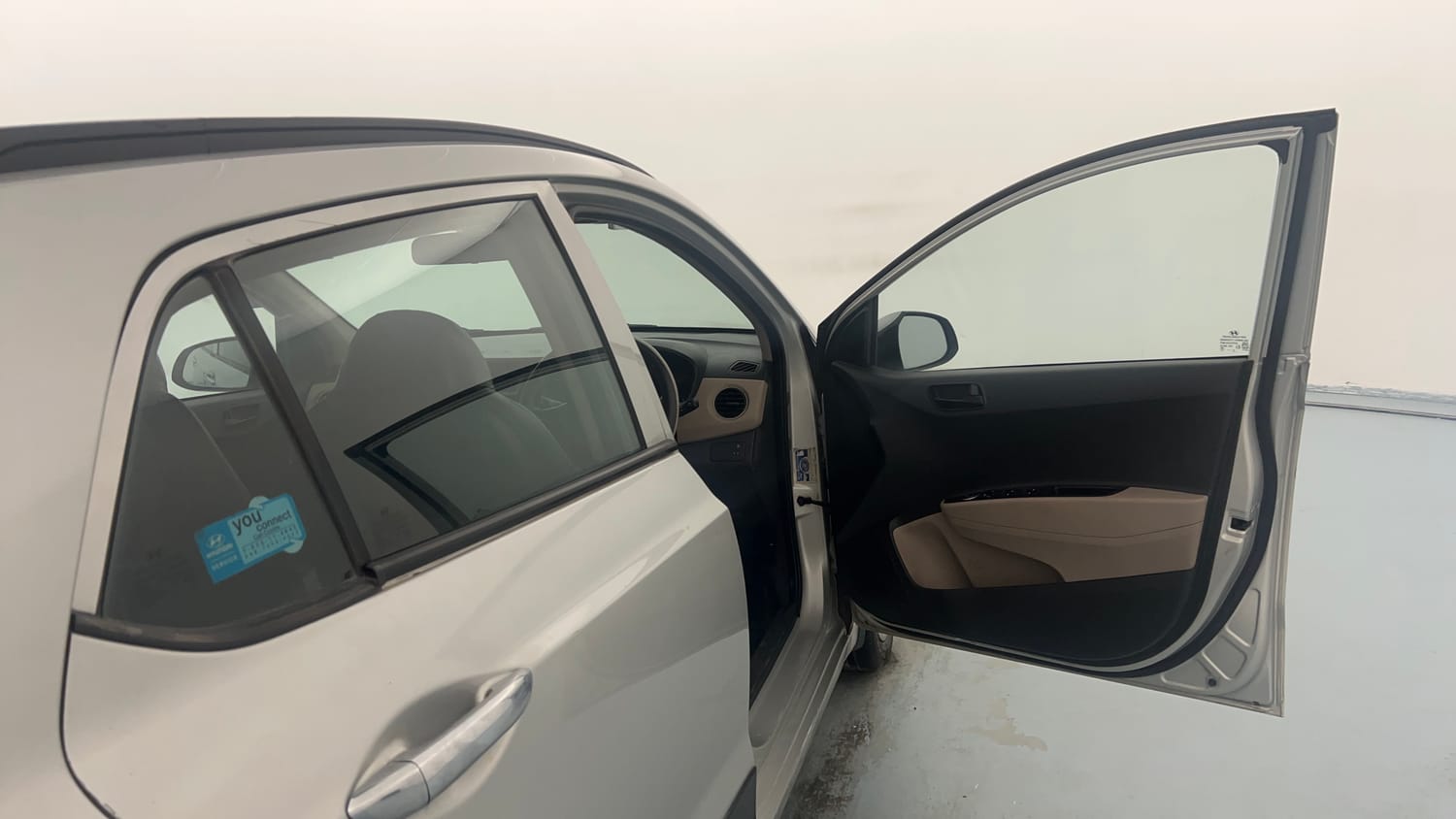 Used 2018 Hyundai Grand i10 Magna 1.2 Kappa VTVT Petrol Manual interior RIGHT FRONT DOOR OPEN VIEW