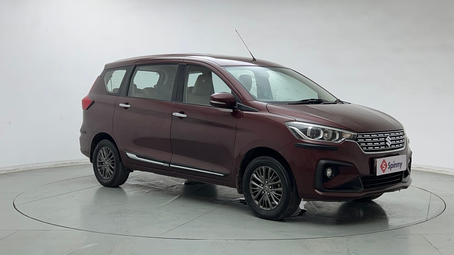 Used 2019 Maruti Suzuki New Ertiga ZXi Petrol Manual exterior RIGHT FRONT CORNER VIEW